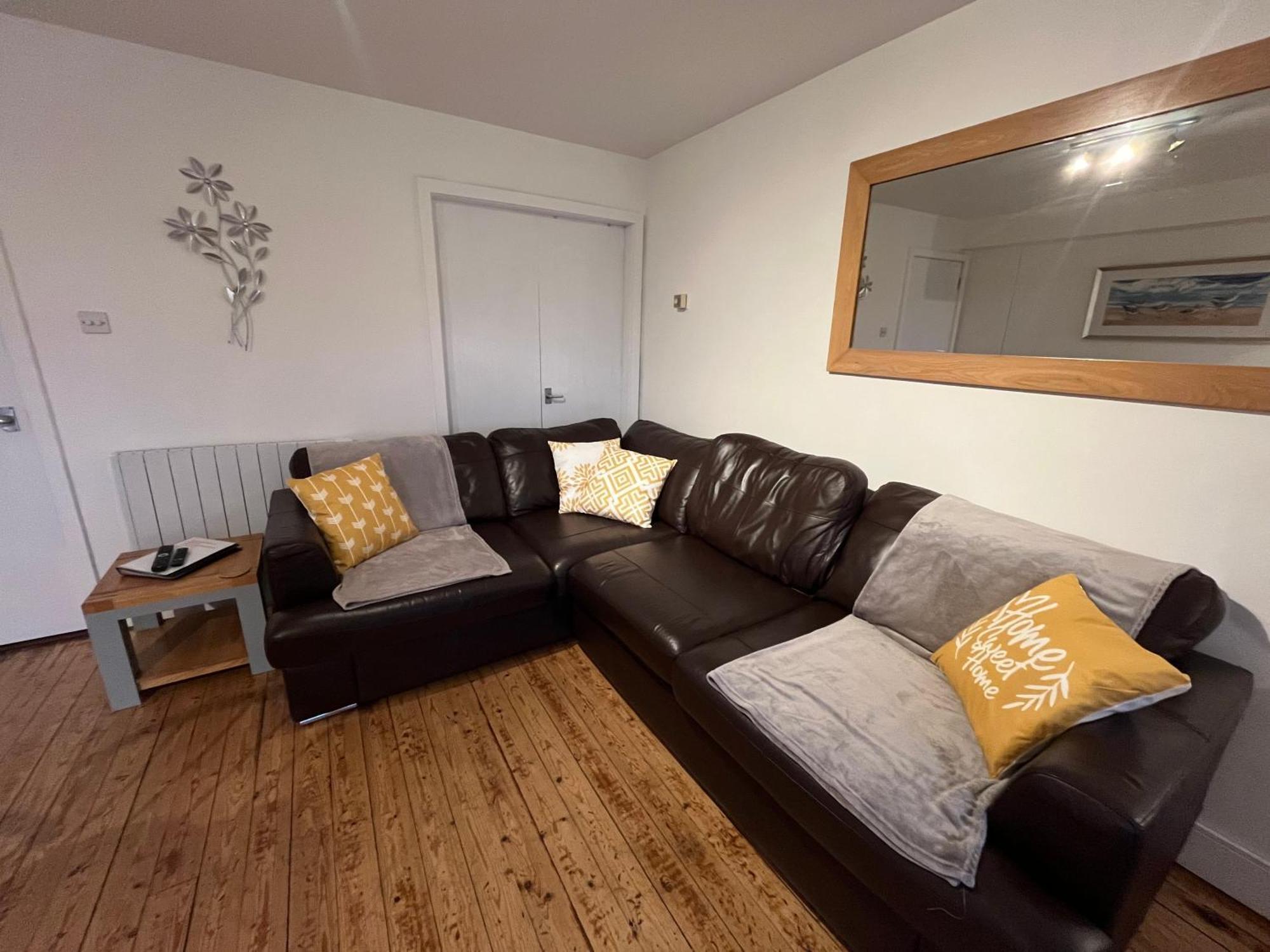 Apartment 12, Sea Wharf Westport Luaran gambar
